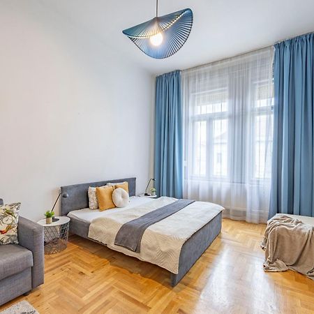 Super Central Cozy Home On The St. Stephen Road Budapeszt Zewnętrze zdjęcie